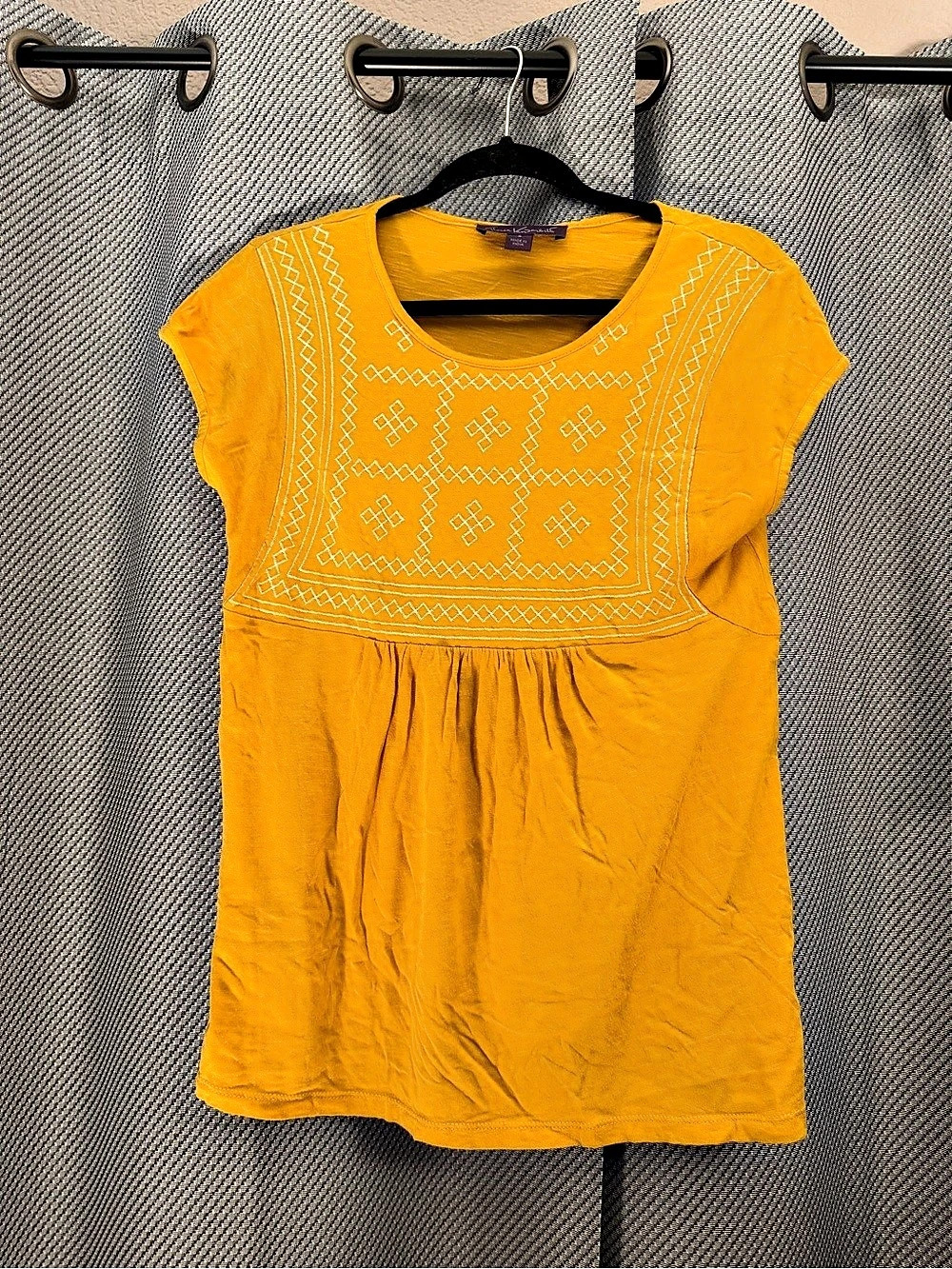 Gloria Vanderbilt Mestizo Patterned Yellow Top- S